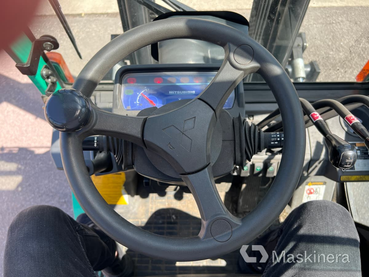 Forklift diesel Truck Mitsubishi FD25N: gambar 19 Forklift diesel Truck Mitsubishi FD25N: gambar 19