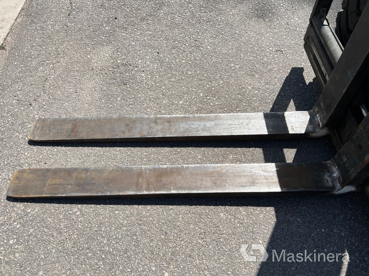 Forklift diesel Truck Mitsubishi FD25N: gambar 30 Forklift diesel Truck Mitsubishi FD25N: gambar 30