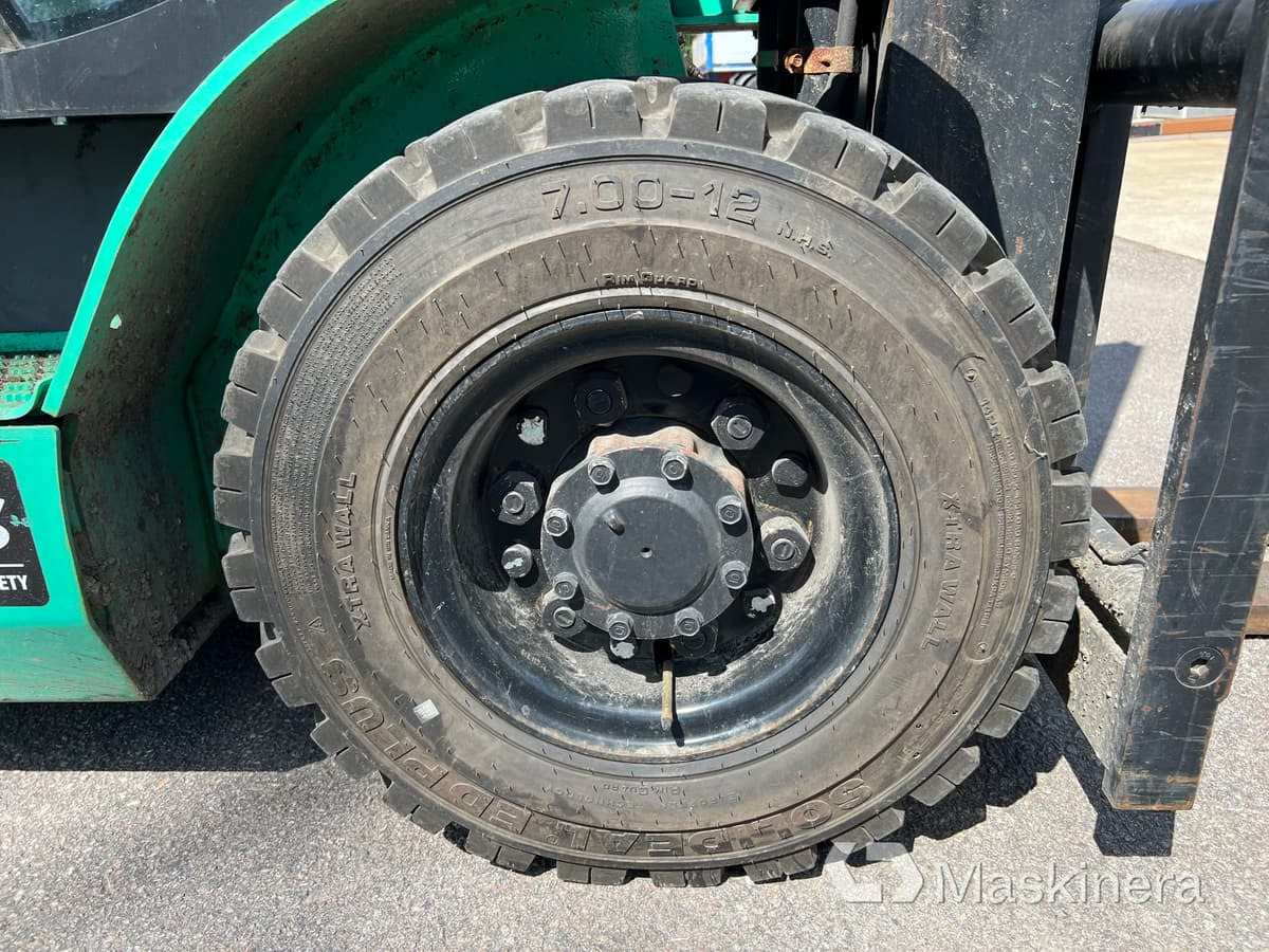 Forklift diesel Truck Mitsubishi FD25N: gambar 15 Forklift diesel Truck Mitsubishi FD25N: gambar 15