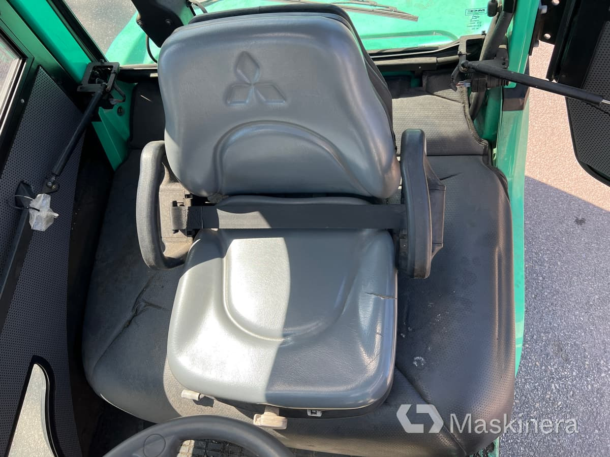 Forklift diesel Truck Mitsubishi FD25N: gambar 18 Forklift diesel Truck Mitsubishi FD25N: gambar 18