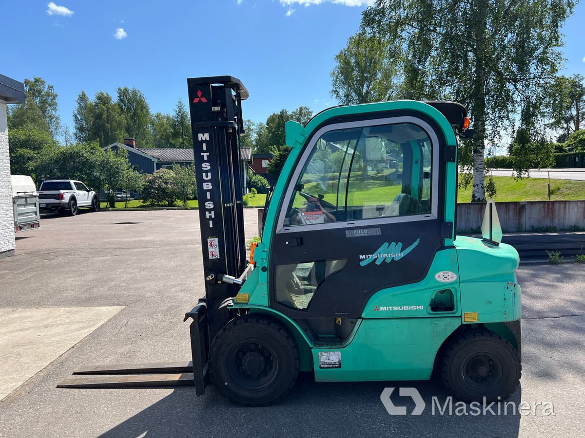 Forklift diesel Truck Mitsubishi FD25N: gambar 8 Forklift diesel Truck Mitsubishi FD25N: gambar 8