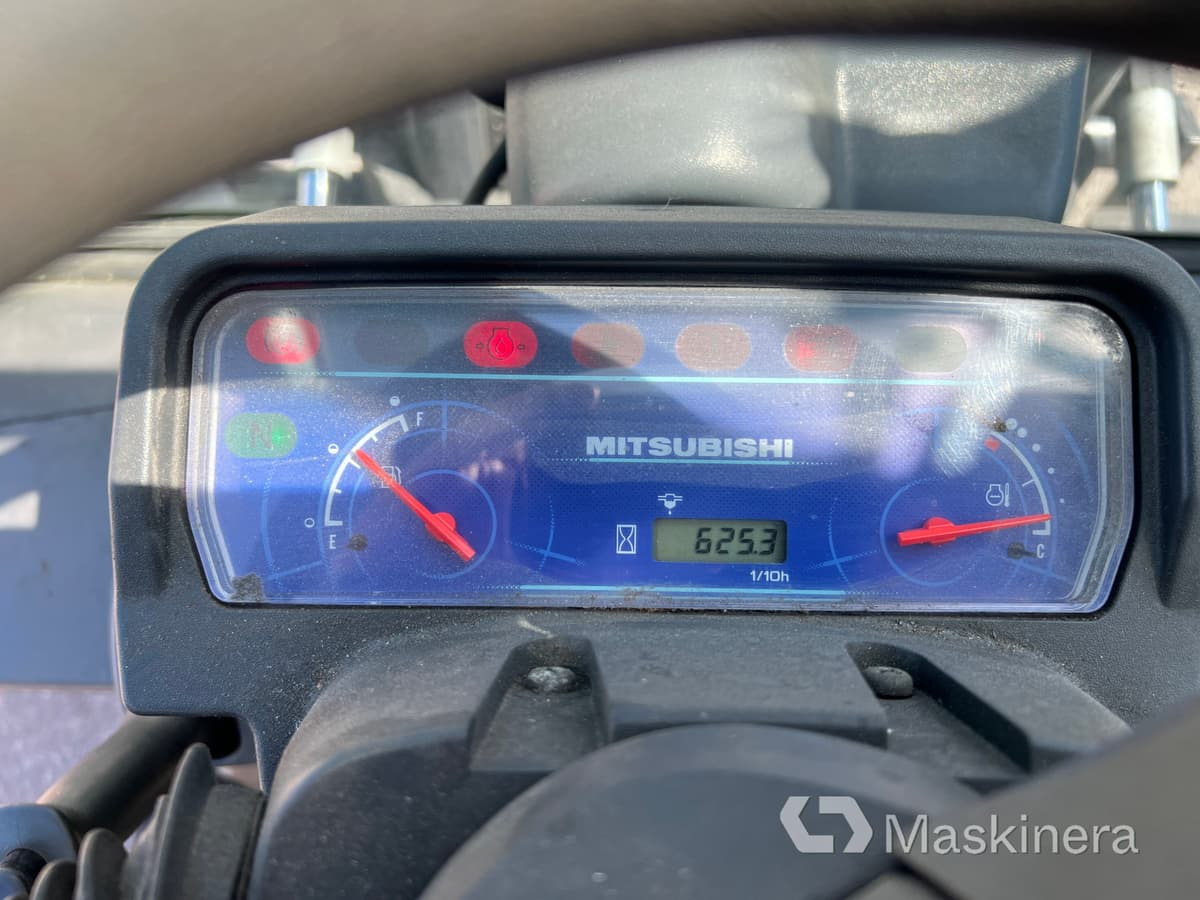 Forklift diesel Truck Mitsubishi FD25N: gambar 20 Forklift diesel Truck Mitsubishi FD25N: gambar 20