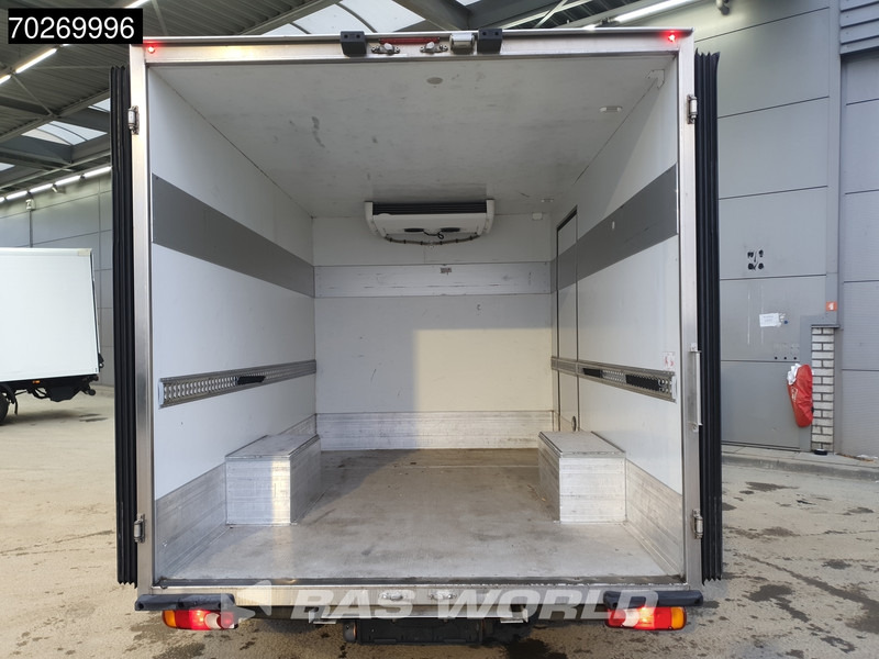 Fiat Ducato 150pk Koelwagen Vries Carrier Xarios 350 Stekker 220V Koeler Kühlwagen Vriezer 16m3 Airco - Van berpendingin: gambar 3 Fiat Ducato 150pk Koelwagen Vries Carrier Xarios 350 Stekker 220V Koeler Kühlwagen Vriezer 16m3 Airco - Van berpendingin: gambar 3