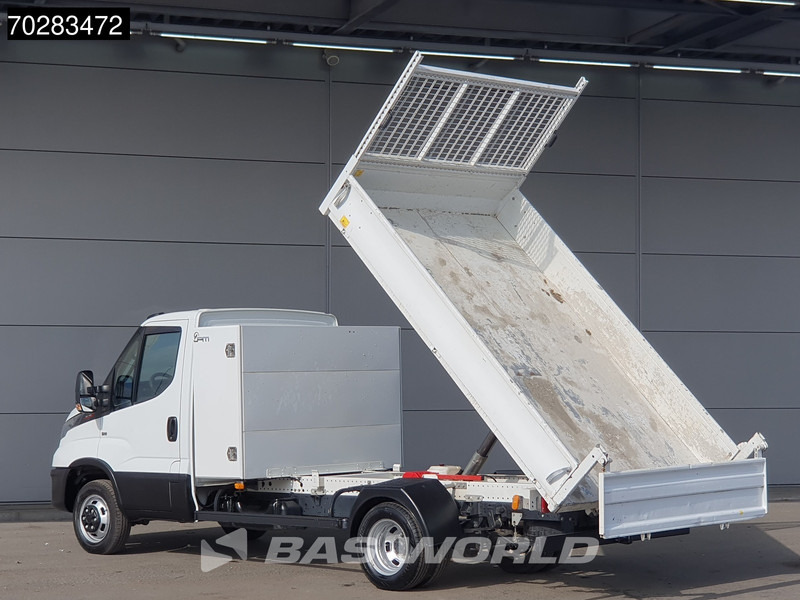 Iveco Daily 35C16 3.0L Kipper met Kist Dubbellucht 3,5t Trekhaak Airco Cruise Euro6 Tipper Benne Kieper 2m3 Airco Trekhaak Cruise control - Van jungkit: gambar 2 Iveco Daily 35C16 3.0L Kipper met Kist Dubbellucht 3,5t Trekhaak Airco Cruise Euro6 Tipper Benne Kieper 2m3 Airco Trekhaak Cruise control - Van jungkit: gambar 2