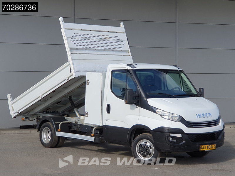 Iveco Daily 35C18 3.0L Automaat Kipper met Kist Dubbellucht 3,5t Trekhaak Airco Euro6 Tipper Kieper Benne 2m3 Airco Trekhaak Cruise control - Van jungkit: gambar 3 Iveco Daily 35C18 3.0L Automaat Kipper met Kist Dubbellucht 3,5t Trekhaak Airco Euro6 Tipper Kieper Benne 2m3 Airco Trekhaak Cruise control - Van jungkit: gambar 3