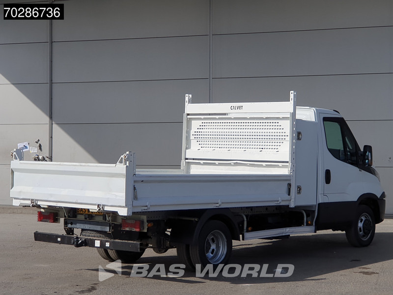 Iveco Daily 35C18 3.0L Automaat Kipper met Kist Dubbellucht 3,5t Trekhaak Airco Euro6 Tipper Kieper Benne 2m3 Airco Trekhaak Cruise control - Van jungkit: gambar 5 Iveco Daily 35C18 3.0L Automaat Kipper met Kist Dubbellucht 3,5t Trekhaak Airco Euro6 Tipper Kieper Benne 2m3 Airco Trekhaak Cruise control - Van jungkit: gambar 5