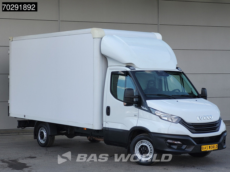 Iveco Daily 35S16 Automaat Bakwagen Achterdeuren 160PK Airco Camera Euro6 Meubelbak Koffer 21m3 Airco - Van box: gambar 5 Iveco Daily 35S16 Automaat Bakwagen Achterdeuren 160PK Airco Camera Euro6 Meubelbak Koffer 21m3 Airco - Van box: gambar 5