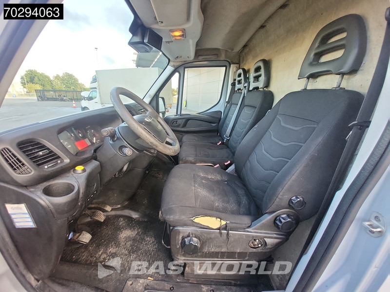 Iveco Daily 35S17 3.0L 170PK Airco Cruise Trekhaak L2 3520L 12m3 Airco Trekhaak Cruise control - Van panel: gambar 5 Iveco Daily 35S17 3.0L 170PK Airco Cruise Trekhaak L2 3520L 12m3 Airco Trekhaak Cruise control - Van panel: gambar 5