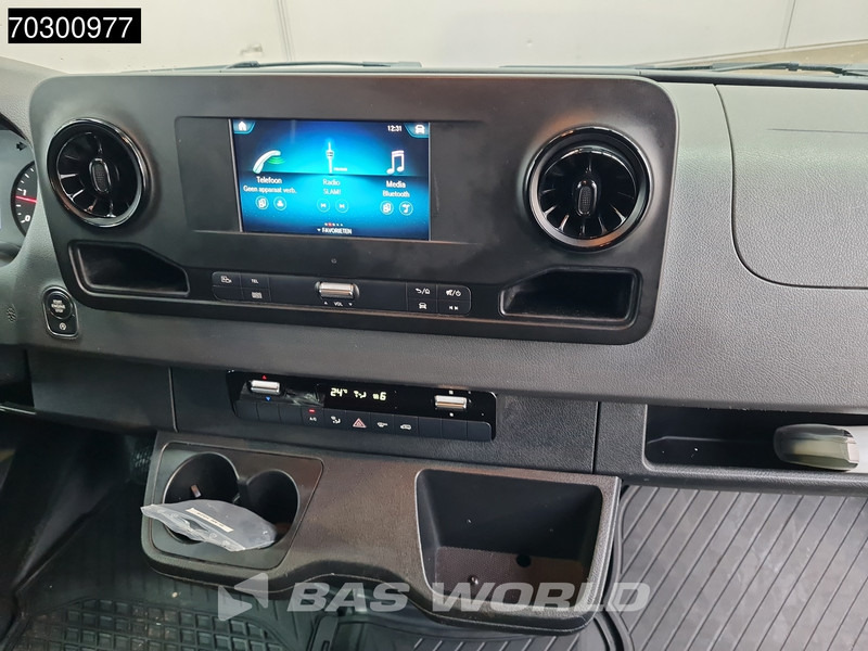 Van kecil Mercedes-Benz Sprinter 315 CDI Automaat L2H2 150PK Airco Camera Parkeersensoren MBUX CarPlay Euro6 L2 Airco: gambar 17 Van kecil Mercedes-Benz Sprinter 315 CDI Automaat L2H2 150PK Airco Camera Parkeersensoren MBUX CarPlay Euro6 L2 Airco: gambar 17