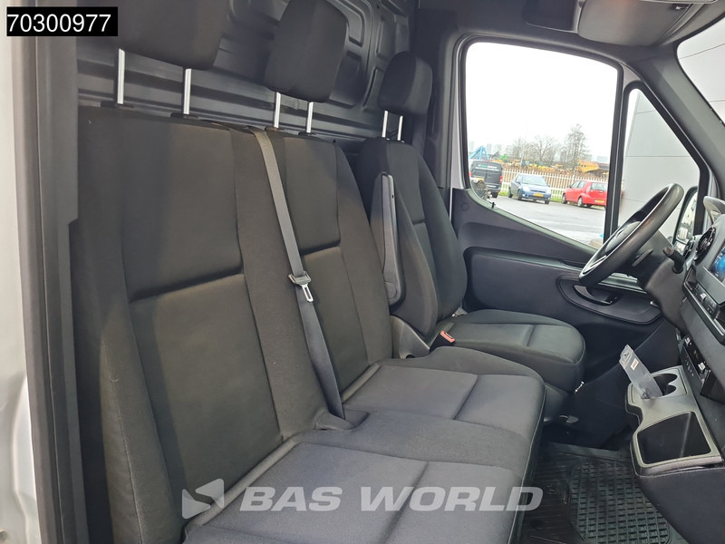 Van kecil Mercedes-Benz Sprinter 315 CDI Automaat L2H2 150PK Airco Camera Parkeersensoren MBUX CarPlay Euro6 L2 Airco: gambar 13 Van kecil Mercedes-Benz Sprinter 315 CDI Automaat L2H2 150PK Airco Camera Parkeersensoren MBUX CarPlay Euro6 L2 Airco: gambar 13
