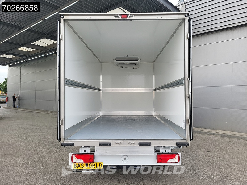 Mercedes-Benz Sprinter 315 CDI Koelwagen Achterdeuren Thermo King C-250 Airco MBUX Koel Koeler Kühl Kühler Kühlwagen Kühlkoffer 17m3 Airco - Van berpendingin: gambar 3 Mercedes-Benz Sprinter 315 CDI Koelwagen Achterdeuren Thermo King C-250 Airco MBUX Koel Koeler Kühl Kühler Kühlwagen Kühlkoffer 17m3 Airco - Van berpendingin: gambar 3