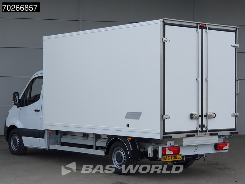 Mercedes-Benz Sprinter 315 CDI Koelwagen Achterdeuren Thermo King C-250 Airco MBUX Koel Koeler Kühl Kühler Kühlwagen Kühlkoffer 17m3 Airco Cruise contr - Van berpendingin: gambar 2 Mercedes-Benz Sprinter 315 CDI Koelwagen Achterdeuren Thermo King C-250 Airco MBUX Koel Koeler Kühl Kühler Kühlwagen Kühlkoffer 17m3 Airco Cruise contr - Van berpendingin: gambar 2