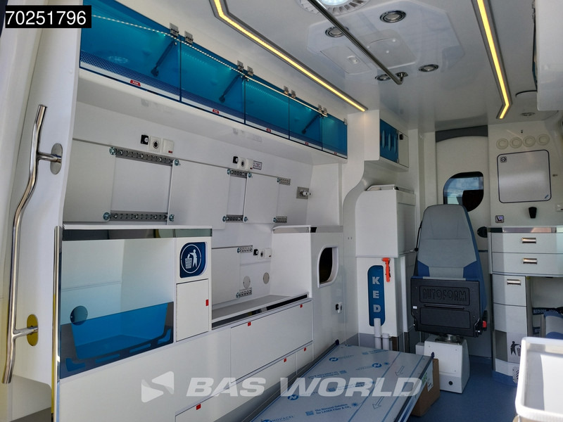 Mercedes-Benz Sprinter 319 CDI Automaat L2H2 New! Ambulance Ziekenwagen Rettungswagen Krankenwagen 10m3 Airco Cruise control - Ambulans: gambar 5 Mercedes-Benz Sprinter 319 CDI Automaat L2H2 New! Ambulance Ziekenwagen Rettungswagen Krankenwagen 10m3 Airco Cruise control - Ambulans: gambar 5