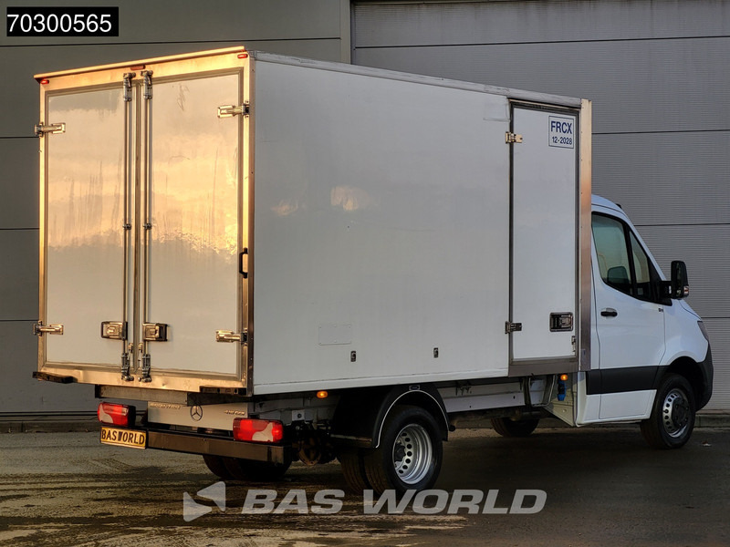 Mercedes-Benz Sprinter 515 CDI Bi-Temp Koelwagen Vriezer Achterdeuren Zijdeur Dubbellucht Carrier Xarios 5 380V Stekker 150PK Airco MBUX CarPlay Euro6 - Van berpendingin: gambar 5 Mercedes-Benz Sprinter 515 CDI Bi-Temp Koelwagen Vriezer Achterdeuren Zijdeur Dubbellucht Carrier Xarios 5 380V Stekker 150PK Airco MBUX CarPlay Euro6 - Van berpendingin: gambar 5