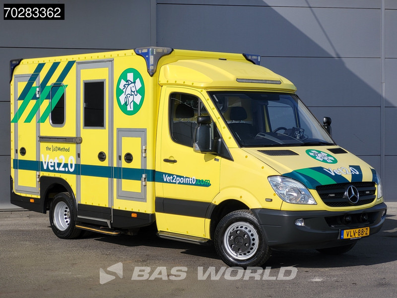 Mercedes-Benz Sprinter 519 CDI MARGE! 3.0L V6 Automaat 190PK Ambulance Trekhaak Airco Cruise APK 02-2026 Euro6 Rettungswagen Krankenwagen 13m3 Airco Tr - Ambulans: gambar 5 Mercedes-Benz Sprinter 519 CDI MARGE! 3.0L V6 Automaat 190PK Ambulance Trekhaak Airco Cruise APK 02-2026 Euro6 Rettungswagen Krankenwagen 13m3 Airco Tr - Ambulans: gambar 5