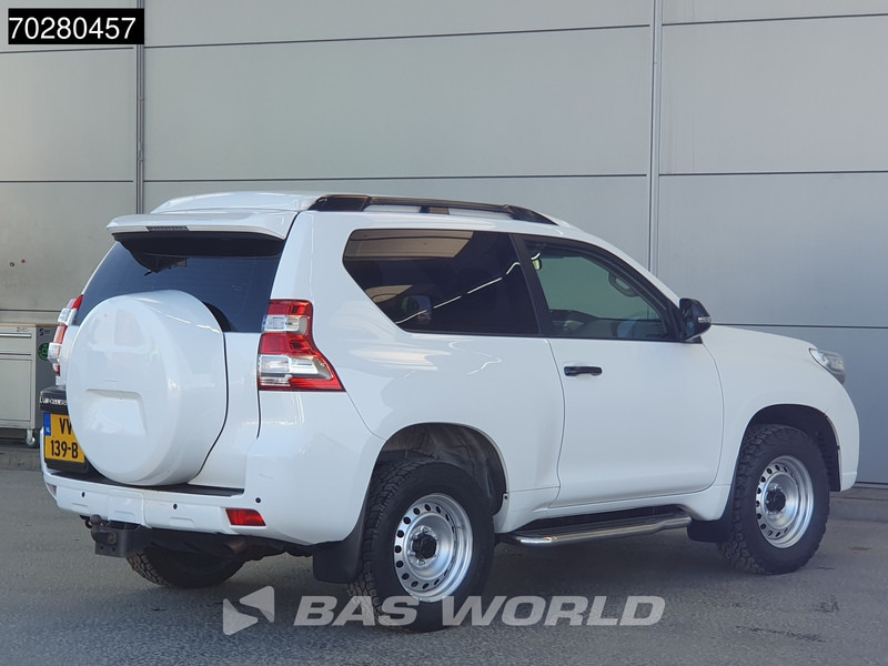 Toyota Land Cruiser 2.8 D-4D 177 PK Euro6 3DRS VAN 3.5t trekhaak Warn Lier Airco PDC 2m3 Airco Trekhaak - Van kecil: gambar 5 Toyota Land Cruiser 2.8 D-4D 177 PK Euro6 3DRS VAN 3.5t trekhaak Warn Lier Airco PDC 2m3 Airco Trekhaak - Van kecil: gambar 5