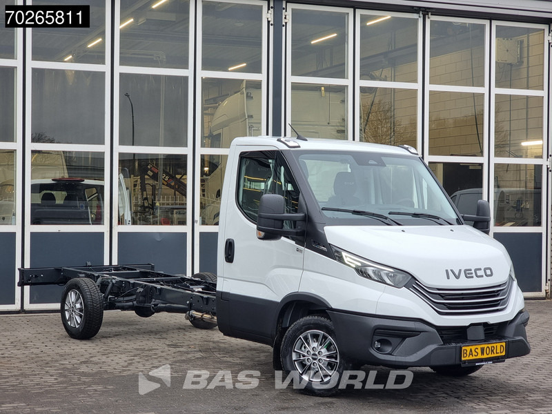 Iveco Daily 35S16 Automaat Chassis Cabine 410WB 2025 model LED CarPlay Camera Velgen Cruise Airco Fahrgestell Airco - Van pengiriman: gambar 5 Iveco Daily 35S16 Automaat Chassis Cabine 410WB 2025 model LED CarPlay Camera Velgen Cruise Airco Fahrgestell Airco - Van pengiriman: gambar 5