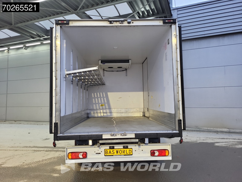 Volkswagen Crafter 177pk Lamberet Koelwagen FRC Koelwagen Carrier Xarios 350 230V stekker Bakwagen Koel Kühlwagen Airco Cruise control - Van berpendingin: gambar 3 Volkswagen Crafter 177pk Lamberet Koelwagen FRC Koelwagen Carrier Xarios 350 230V stekker Bakwagen Koel Kühlwagen Airco Cruise control - Van berpendingin: gambar 3