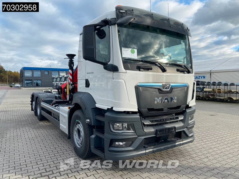 MAN TGS 26.440 6X2 NEW! Fassi 235A Crane Hyva 20-57-S Lift+ Steering Axle Euro 6 - Hook lift, Truk derek: gambar 3 MAN TGS 26.440 6X2 NEW! Fassi 235A Crane Hyva 20-57-S Lift+ Steering Axle Euro 6 - Hook lift, Truk derek: gambar 3