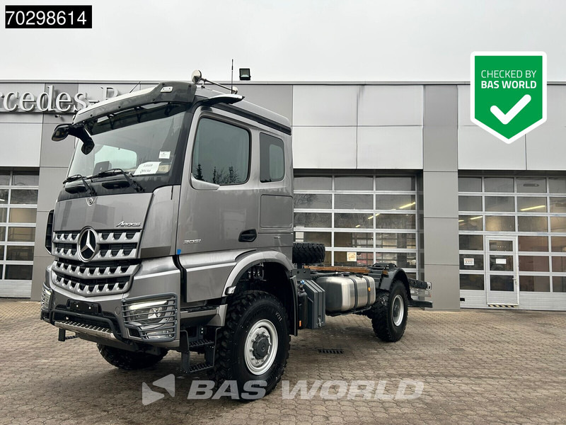 Mercedes-Benz Acrocs 2051 Arocs 4X4 NEW 4x4 chassis! Camper base Steel suspension Big-Axle Automatic Euro 6 - Truk sasis: gambar 1 Mercedes-Benz Acrocs 2051 Arocs 4X4 NEW 4x4 chassis! Camper base Steel suspension Big-Axle Automatic Euro 6 - Truk sasis: gambar 1