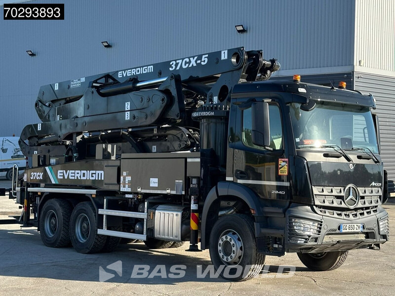 Mercedes-Benz Arocs 2840 Arocs 6X4 Unused! Everdigm 37CX-5 concrete pump Steel Suspension Automatic Euro 6 - Truk pompa beton: gambar 3 Mercedes-Benz Arocs 2840 Arocs 6X4 Unused! Everdigm 37CX-5 concrete pump Steel Suspension Automatic Euro 6 - Truk pompa beton: gambar 3