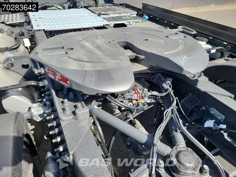 Tractor head baru Volvo FH 500 4X2 NEW! Aero XL TC Retarder I-Parkcool 2x Tanks ACC: gambar 17