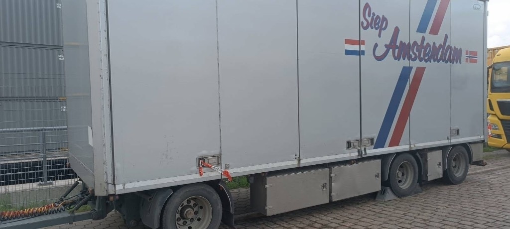 Floor 20 palet - Trailer kotak tertutup: gambar 3 Floor 20 palet - Trailer kotak tertutup: gambar 3