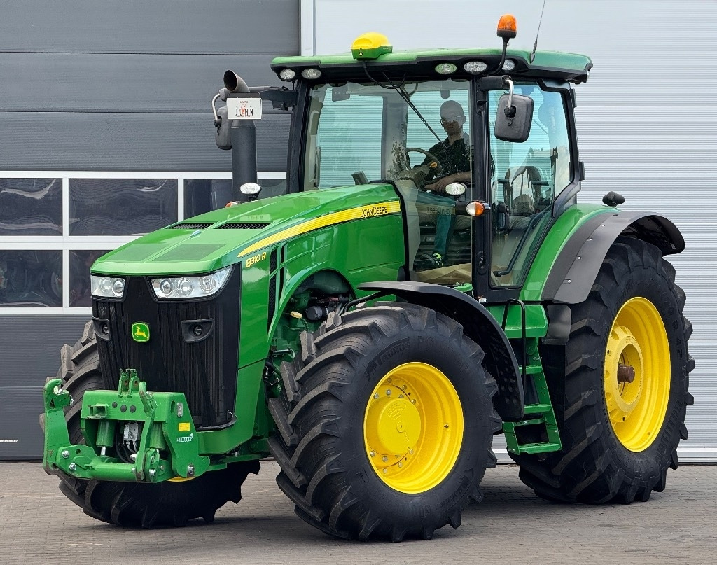 John Deere 8310 R - Traktor: gambar 2 John Deere 8310 R - Traktor: gambar 2