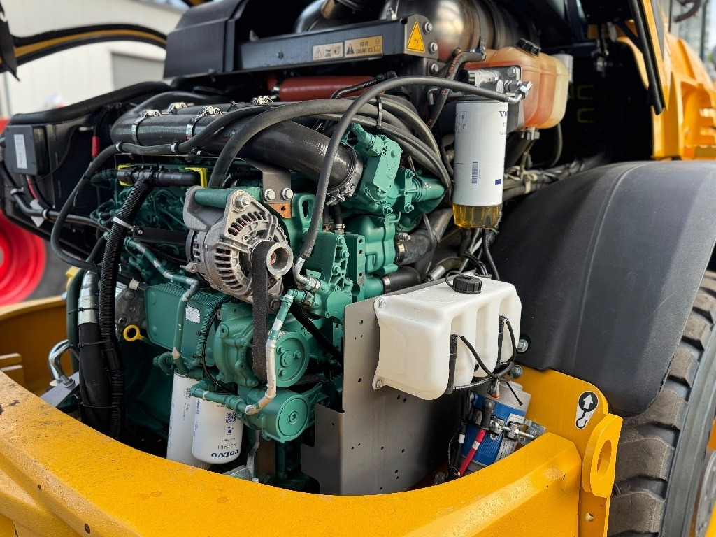 Wheel loader Volvo L 45 H: gambar 18