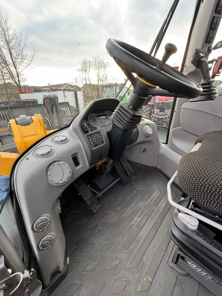 Wheel loader Volvo L 45 H: gambar 21