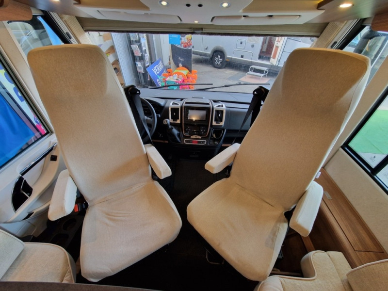 Carthago C-Tourer I 143 - Mobil rumah terintegrasi: gambar 5 Carthago C-Tourer I 143 - Mobil rumah terintegrasi: gambar 5
