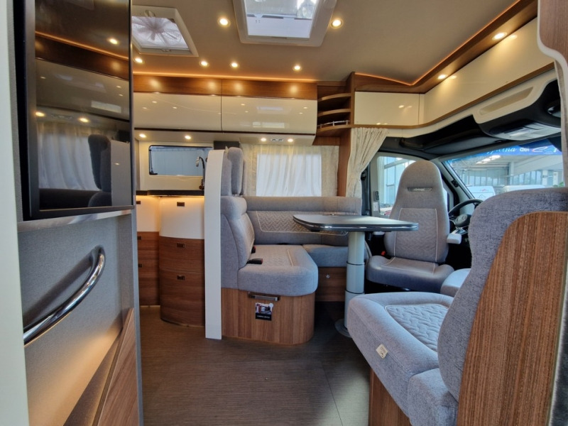 Carthago C1 Tourer T 148 RB-QB K - Mobil rumah semi-terintegrasi: gambar 5 Carthago C1 Tourer T 148 RB-QB K - Mobil rumah semi-terintegrasi: gambar 5