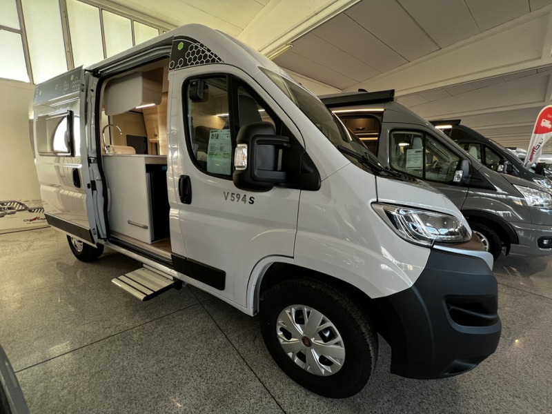Chausson V594S First Line - Mobil kemping: gambar 1 Chausson V594S First Line - Mobil kemping: gambar 1