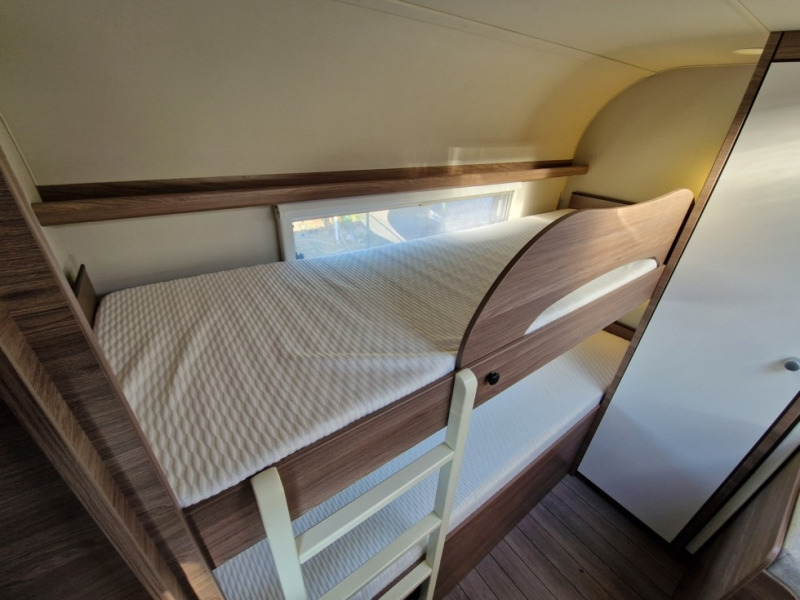Knaus Sport 550 FSK - Karavan: gambar 5 Knaus Sport 550 FSK - Karavan: gambar 5