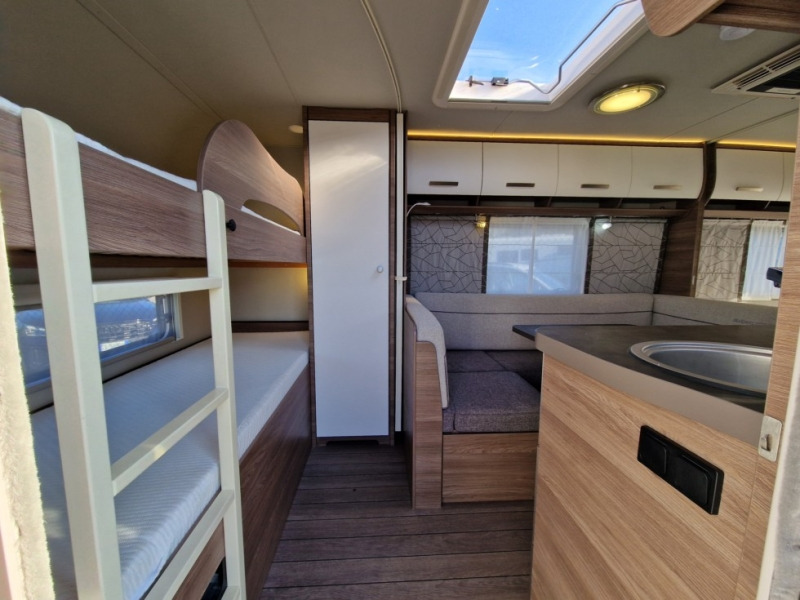 Knaus Sport 550 FSK - Karavan: gambar 4 Knaus Sport 550 FSK - Karavan: gambar 4