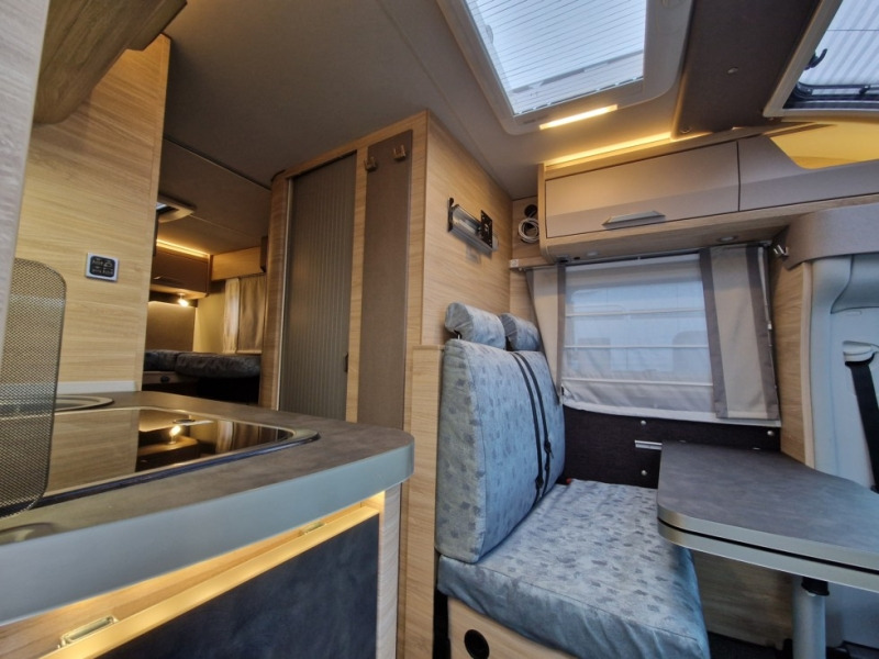 Knaus Van Ti Plus 650 MEG Platinum Selection - Mobil rumah semi-terintegrasi: gambar 5 Knaus Van Ti Plus 650 MEG Platinum Selection - Mobil rumah semi-terintegrasi: gambar 5