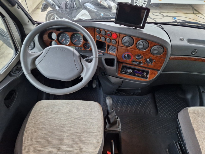 Mobil rumah semi-terintegrasi Mobilvetta Icaro P 5: gambar 6 Mobil rumah semi-terintegrasi Mobilvetta Icaro P 5: gambar 6