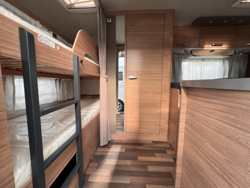 Weinsberg CaraOne 480 QDK - Karavan: gambar 4 Weinsberg CaraOne 480 QDK - Karavan: gambar 4