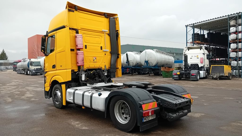 Mercedes-Benz 1845 GIGA space - Tractor head: gambar 3 Mercedes-Benz 1845 GIGA space - Tractor head: gambar 3