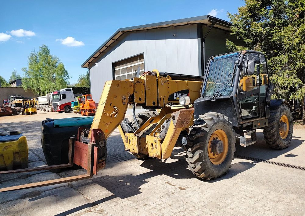 Caterpillar TH417 - Telehandler: gambar 2 Caterpillar TH417 - Telehandler: gambar 2
