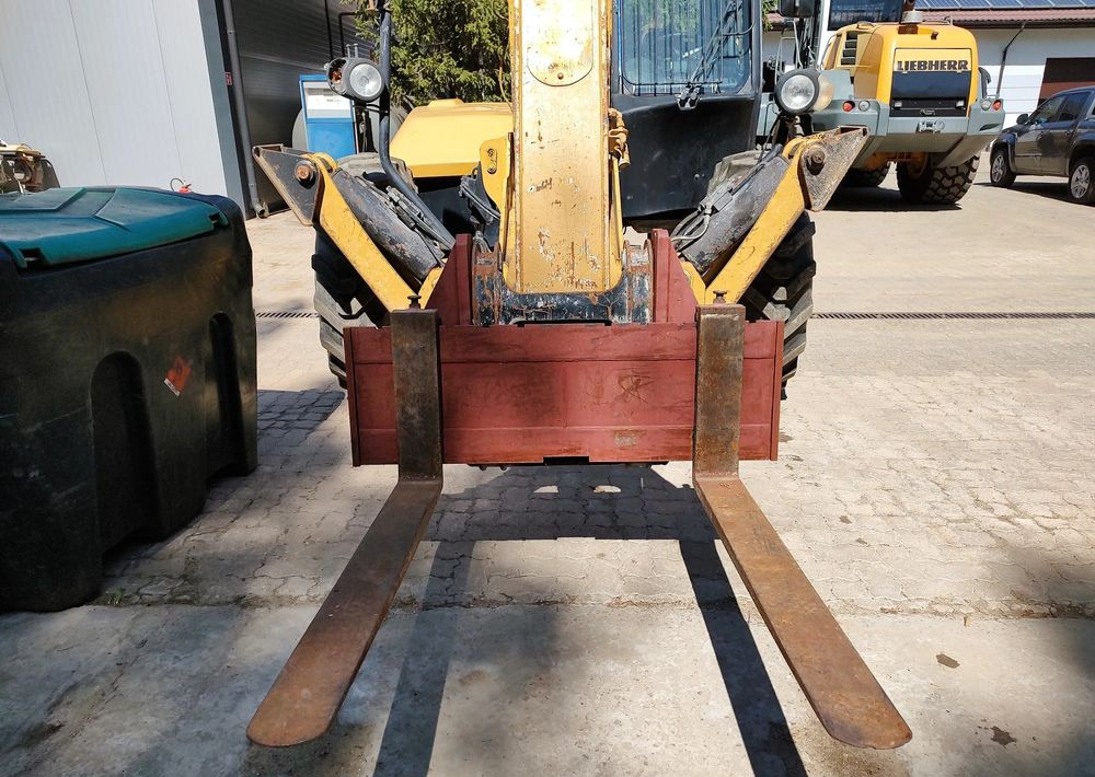 Caterpillar TH417 - Telehandler: gambar 3 Caterpillar TH417 - Telehandler: gambar 3