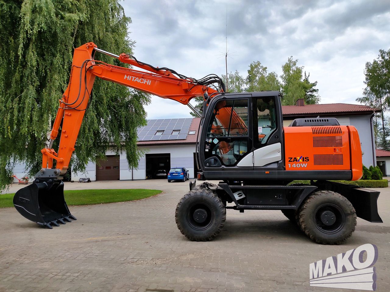 HITACHI ZX140W-5B - Ekskavator roda: gambar 1 HITACHI ZX140W-5B - Ekskavator roda: gambar 1