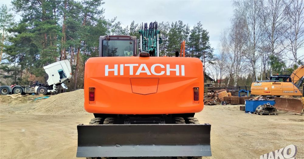 Hitachi ZX140W-3 - Ekskavator roda: gambar 3 Hitachi ZX140W-3 - Ekskavator roda: gambar 3