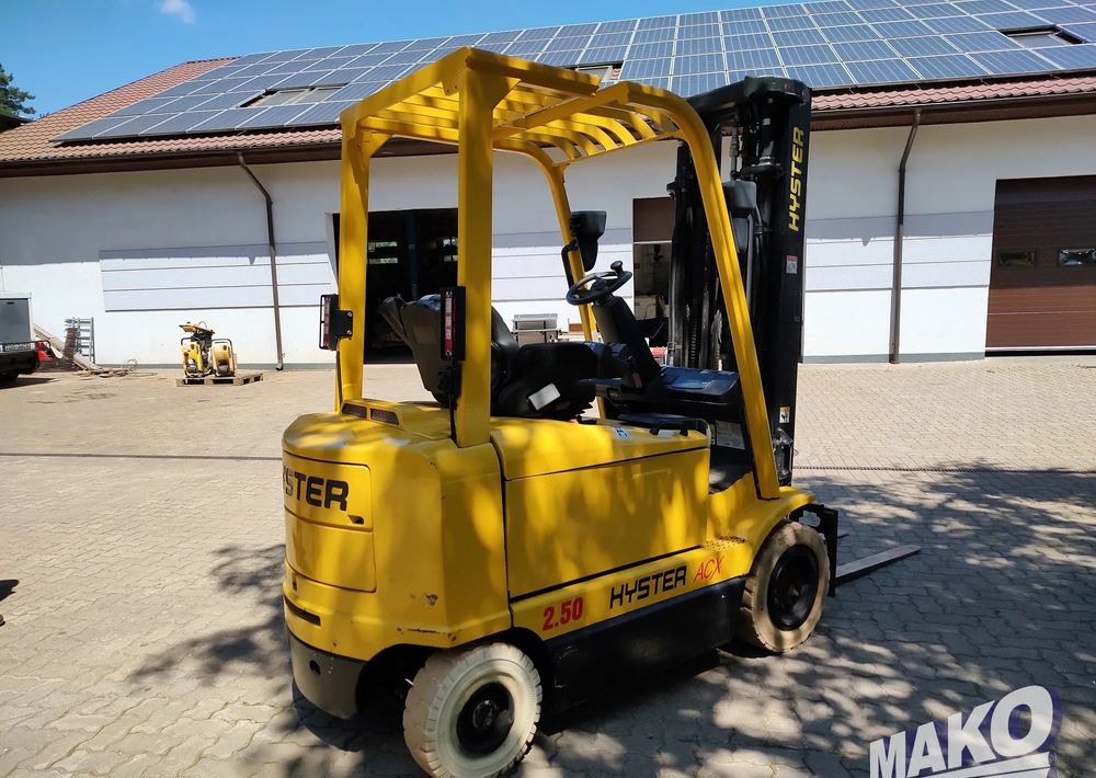 Hyster J2.50XM-717 - Forklift listrik: gambar 5 Hyster J2.50XM-717 - Forklift listrik: gambar 5