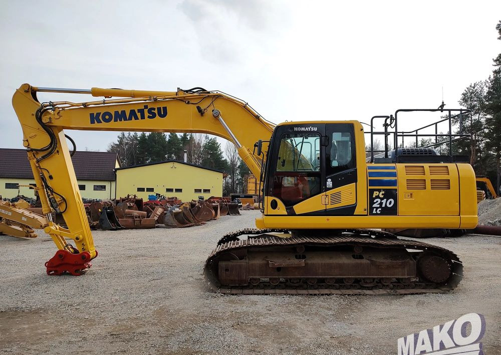 Komatsu PC210 LC-10 - Ekskavator perayap: gambar 1 Komatsu PC210 LC-10 - Ekskavator perayap: gambar 1