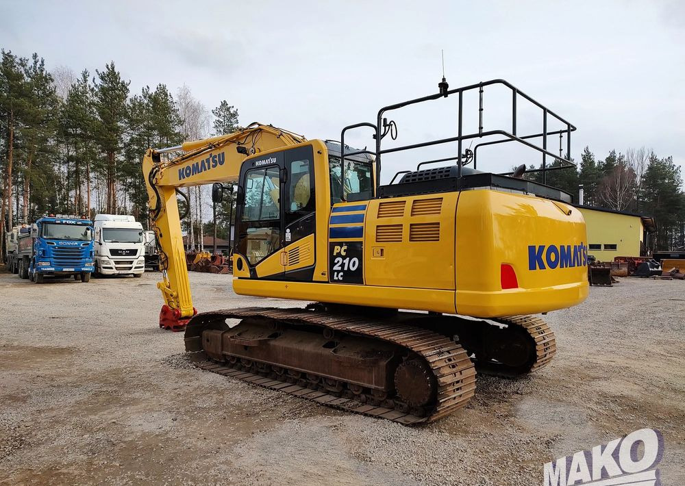 Komatsu PC210 LC-10 - Ekskavator perayap: gambar 3 Komatsu PC210 LC-10 - Ekskavator perayap: gambar 3