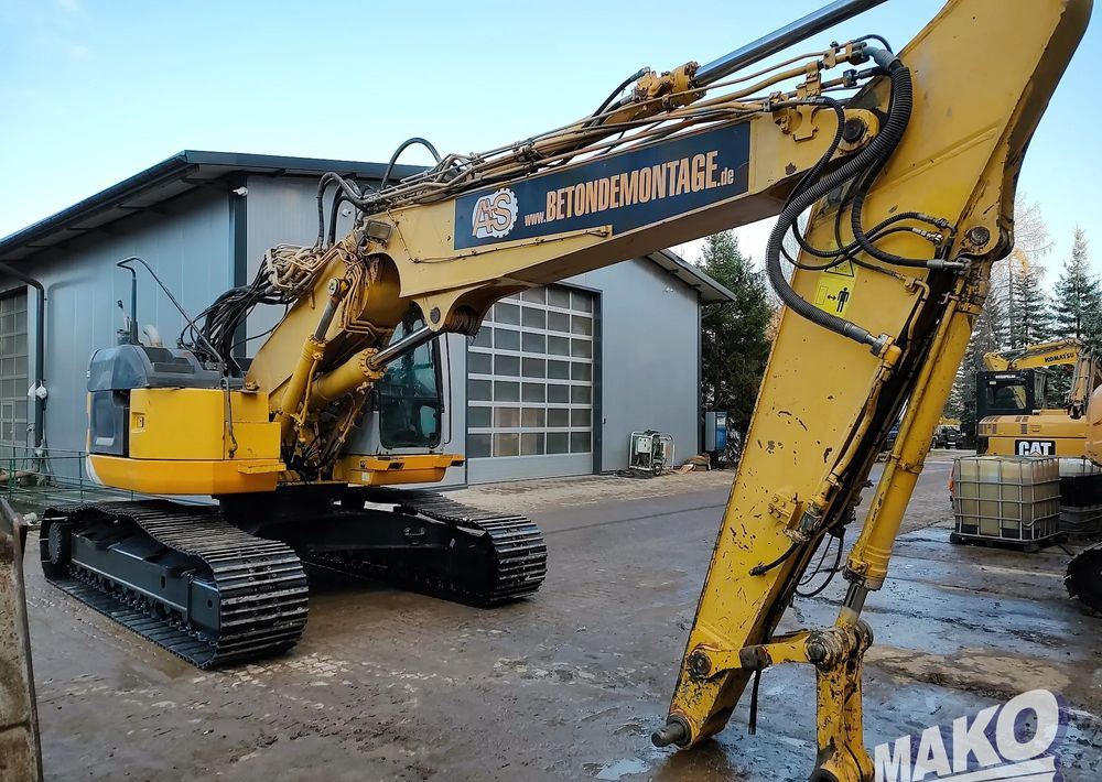 Ekskavator perayap Komatsu PC228USLC-3: gambar 6