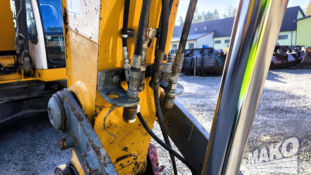 Ekskavator perayap LIEBHERR R906 LC: gambar 23
