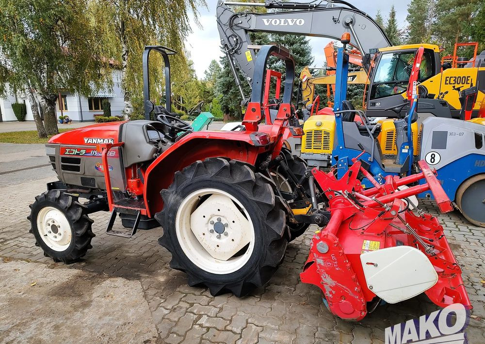 Yanmar US328 - Traktor: gambar 2 Yanmar US328 - Traktor: gambar 2