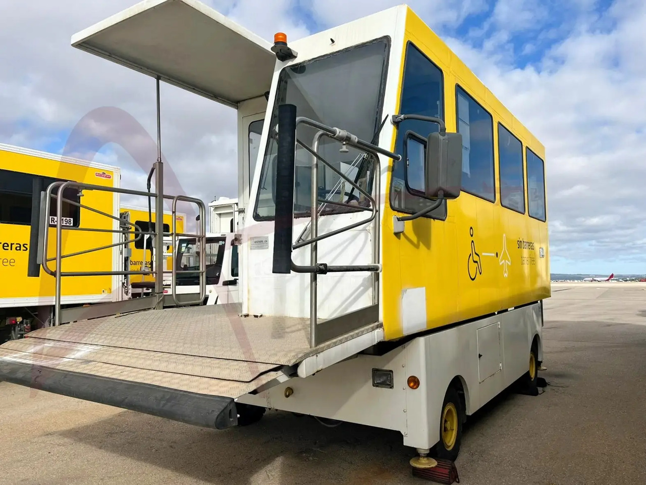 AEROFABRIL 6C-4M-ALT.6 - Ambulift: gambar 2 AEROFABRIL 6C-4M-ALT.6 - Ambulift: gambar 2